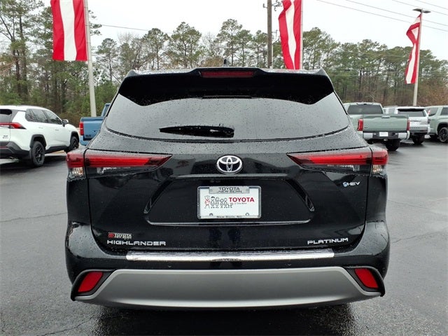 2026 Toyota Highlander Hybrid Hybrid Platinum