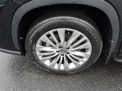 2026 Toyota Highlander Hybrid Hybrid Platinum