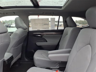 2026 Toyota Highlander Hybrid Hybrid Platinum