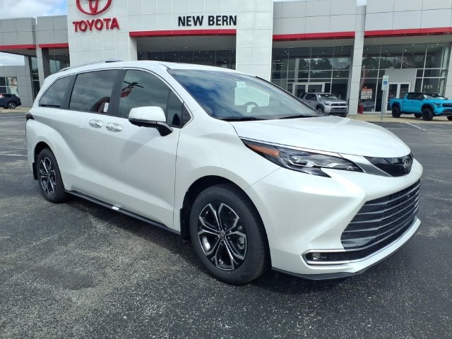 2026 Toyota Sienna Platinum 7 Passenger