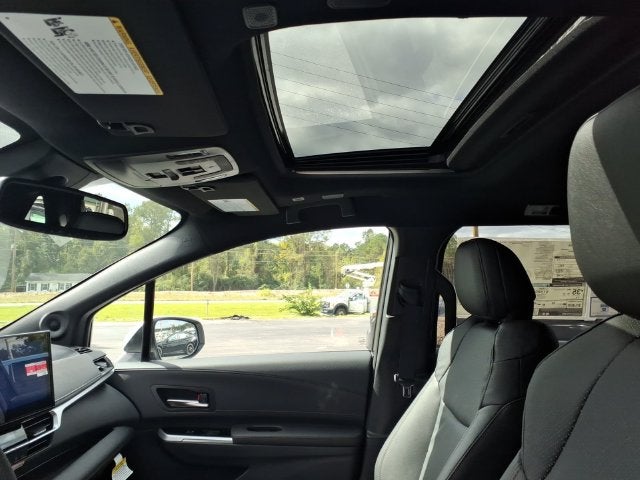 2026 Toyota Sienna Platinum 7 Passenger