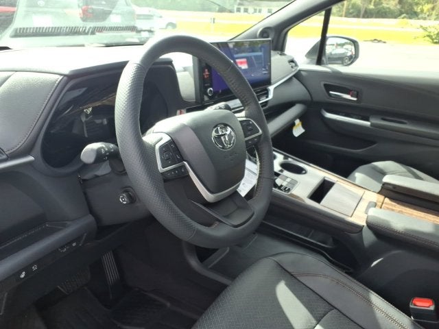2026 Toyota Sienna Platinum 7 Passenger
