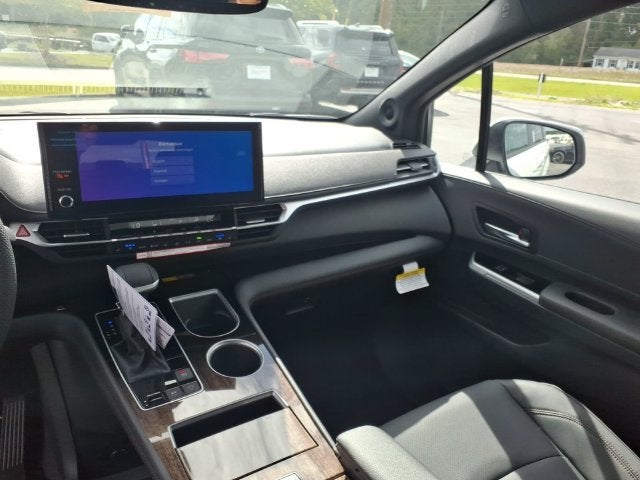 2026 Toyota Sienna Platinum 7 Passenger