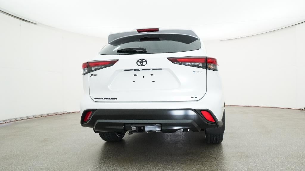 2026 Toyota Highlander Hybrid Hybrid XLE