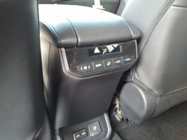 2026 Toyota Highlander 8 Passenger