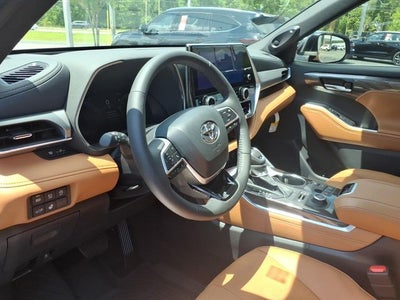 2026 Toyota Highlander Platinum