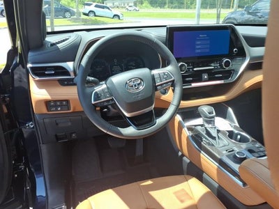 2026 Toyota Highlander Platinum