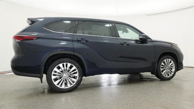 2026 Toyota Highlander Platinum