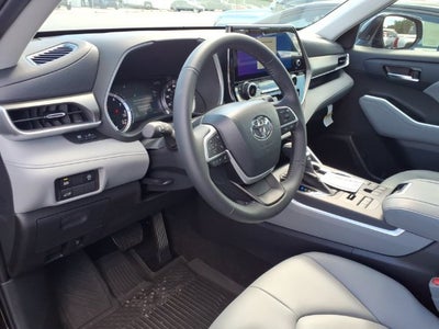 2026 Toyota Highlander XLE