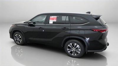 2026 Toyota Highlander XLE