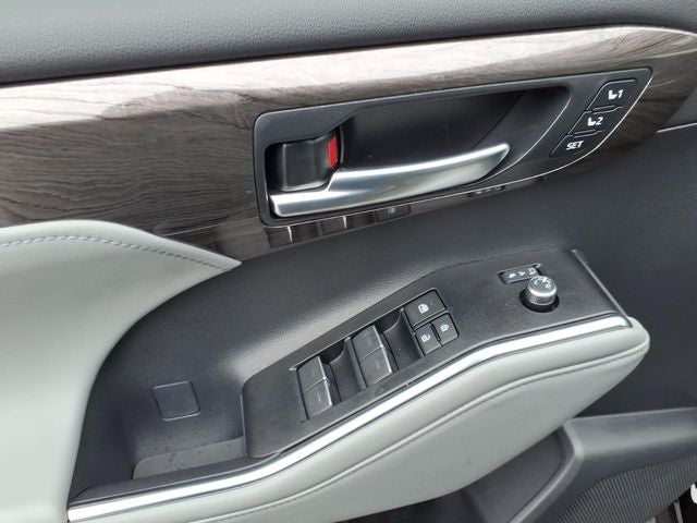 2026 Toyota Highlander Hybrid Hybrid Limited