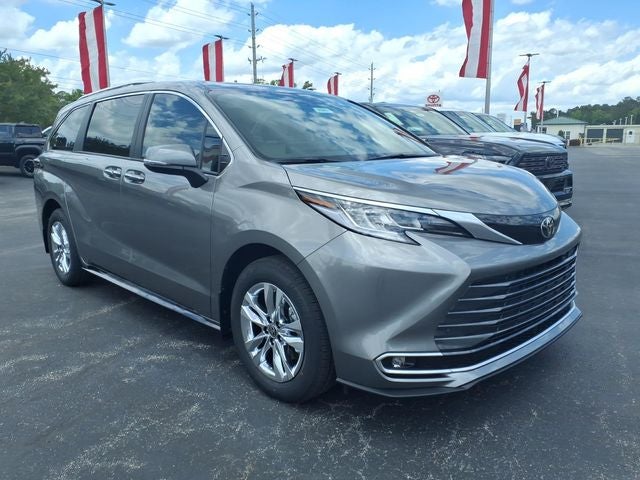 2026 Toyota Sienna Limited 7 Passenger