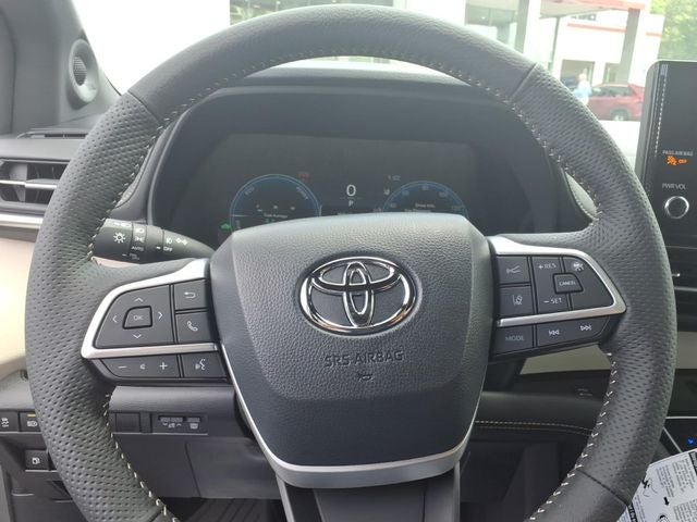 2026 Toyota Sienna Limited 7 Passenger