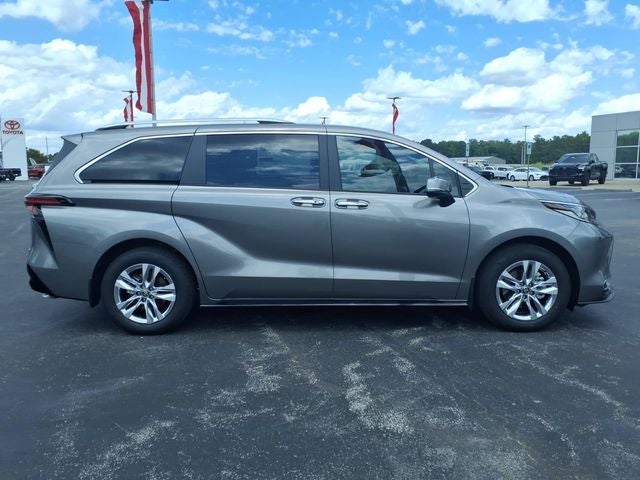 2026 Toyota Sienna Limited 7 Passenger