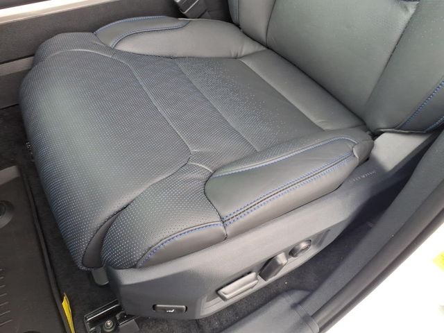 2026 Toyota Tundra i-FORCE MAX Platinum i-FORCE MAX