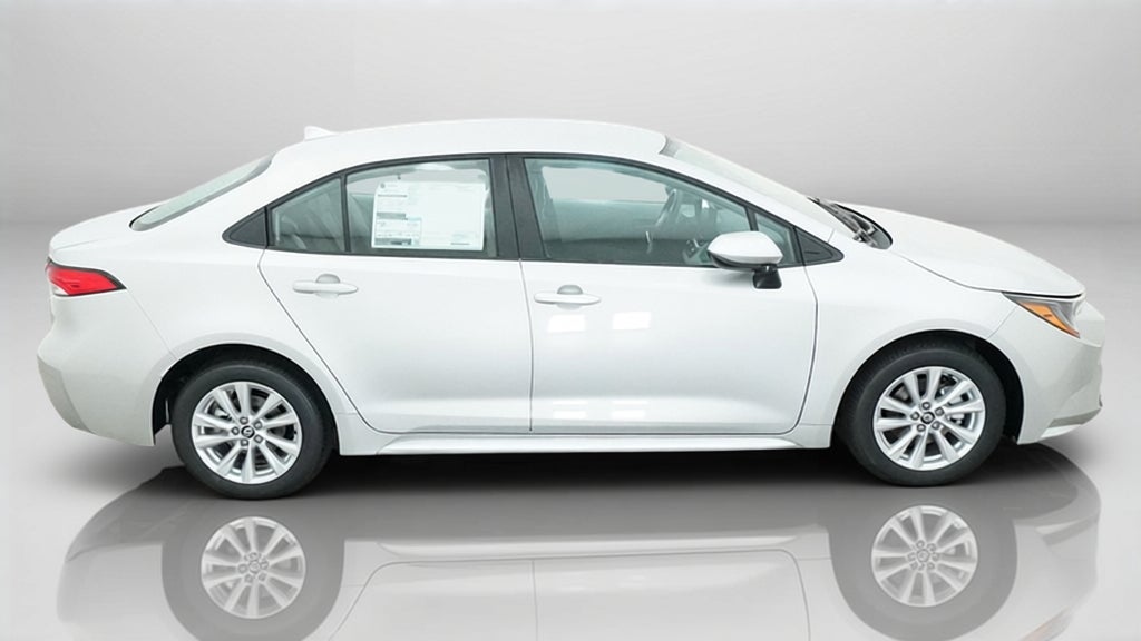 2027 Toyota Corolla LE