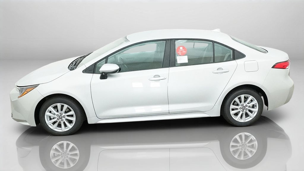 2027 Toyota Corolla LE