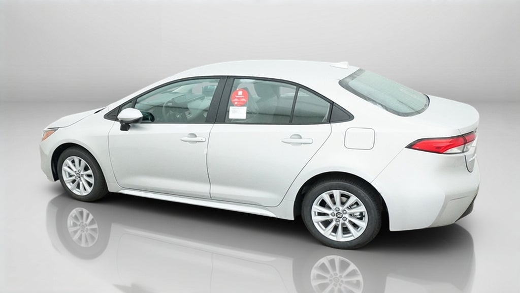 2027 Toyota Corolla LE