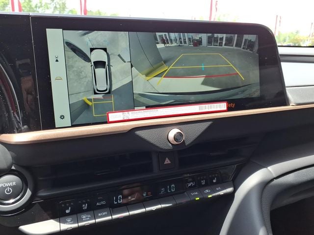 2026 Toyota Toyota Crown Signia Limited