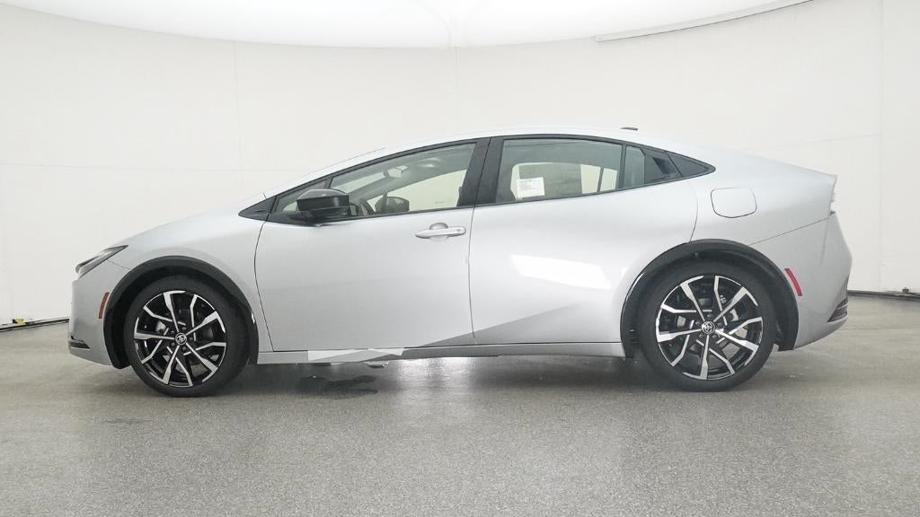 2025 Toyota Prius Plug-in Hybrid XSE