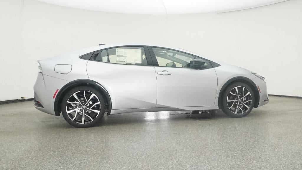 2025 Toyota Prius Plug-in Hybrid XSE