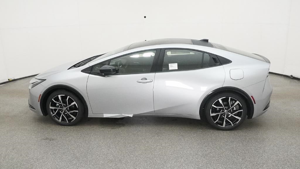 2025 Toyota Prius Plug-in Hybrid XSE
