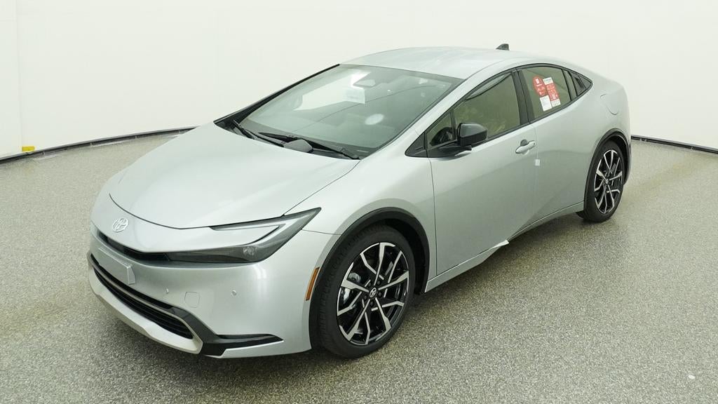 2027 Toyota Prius Plug-in Hybrid XSE
