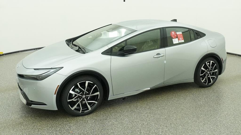 2027 Toyota Prius Plug-in Hybrid XSE