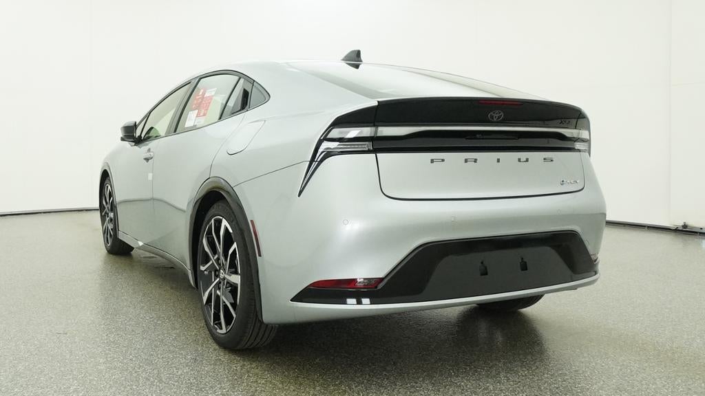 2027 Toyota Prius Plug-in Hybrid XSE