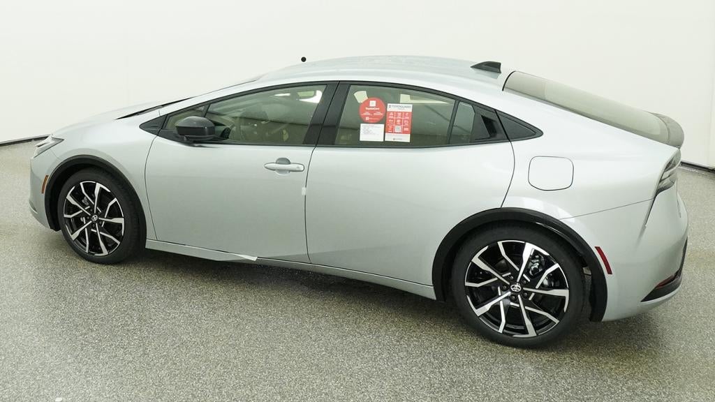 2027 Toyota Prius Plug-in Hybrid XSE