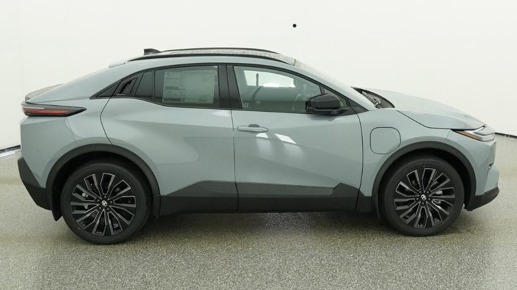 2026 Toyota C-HR XSE