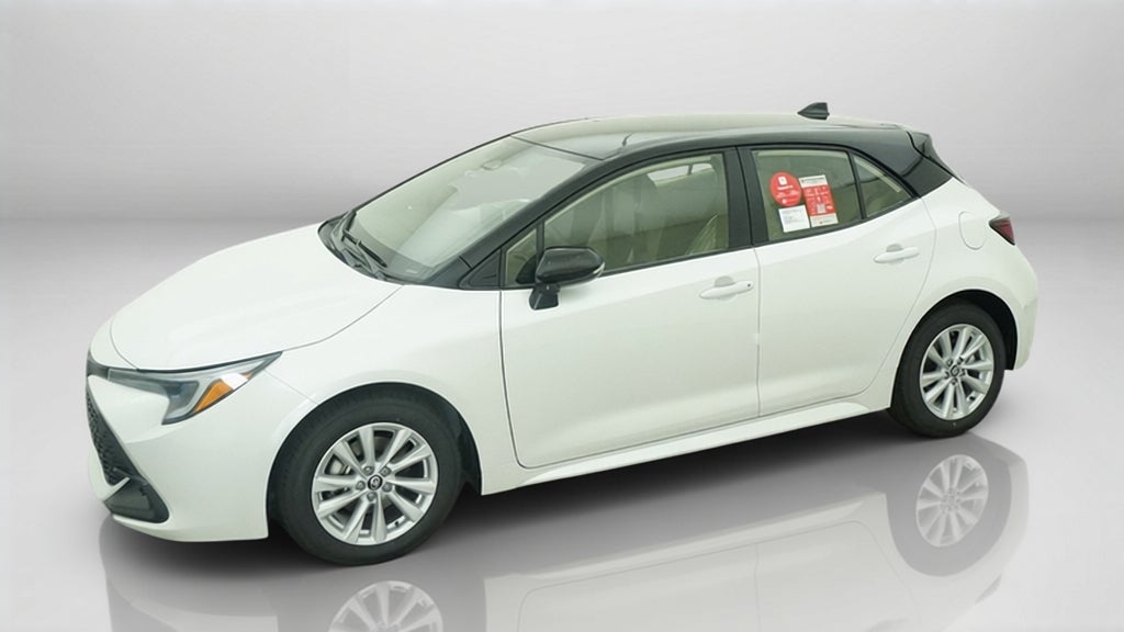 2027 Toyota Corolla Hatchback SE