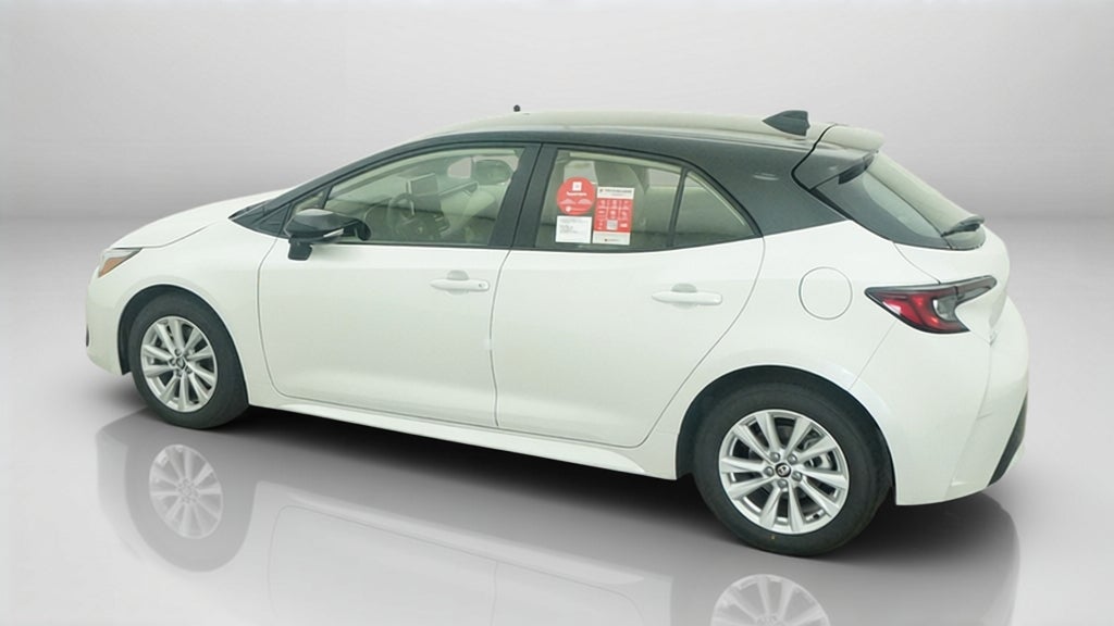 2027 Toyota Corolla Hatchback SE