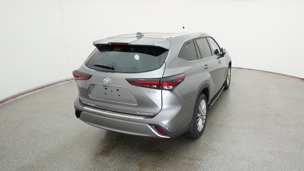 2026 Toyota Highlander Hybrid Hybrid Platinum