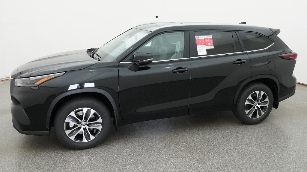 2026 Toyota Highlander XLE